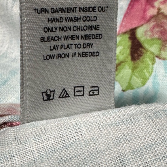 John Mark V-Neck Linen Blend Floral Beaded Tunic Top L Blue Pink Beachy Coastal - Picture 8 of 9